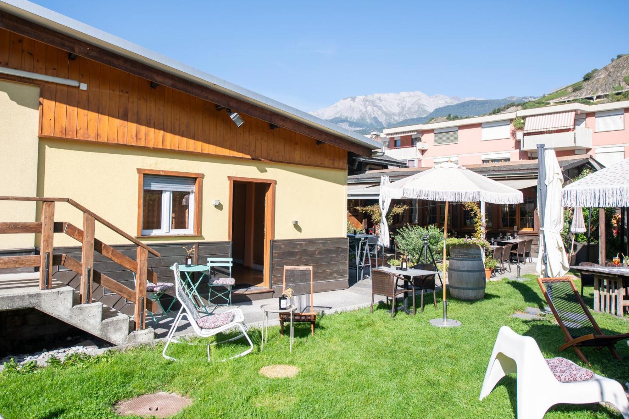 Motel-Restaurant 13 Etoiles Saint-Léonard Exteriér fotografie